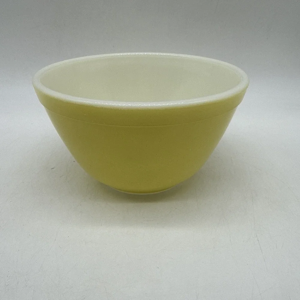 Vintage Pyrex 401 Yellow 1.5 Pint Nested Mixing Bowl
